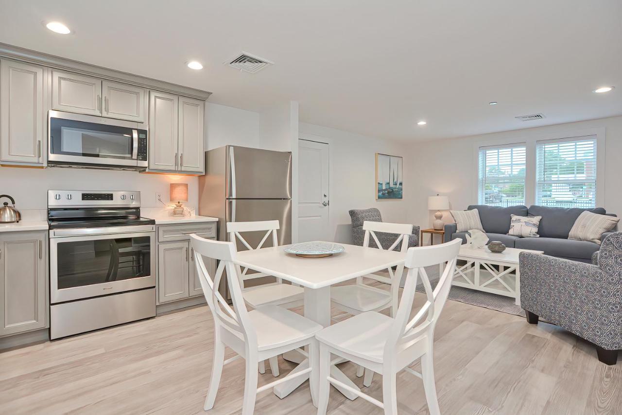 Downtown Plymouth Waterfront Luxury Condos Bagian luar foto